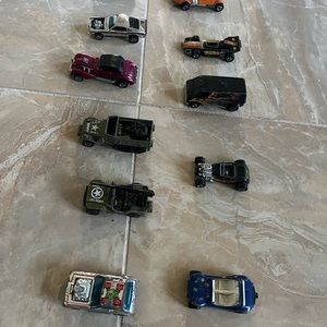 255 matchbox cars, redlines, Lesney, playart, zylmex, yatming. Entire lot, used.